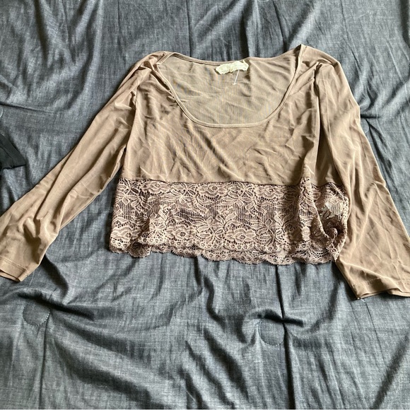 New Women’s A’reve Cropped Top Size XL - Picture 1 of 7